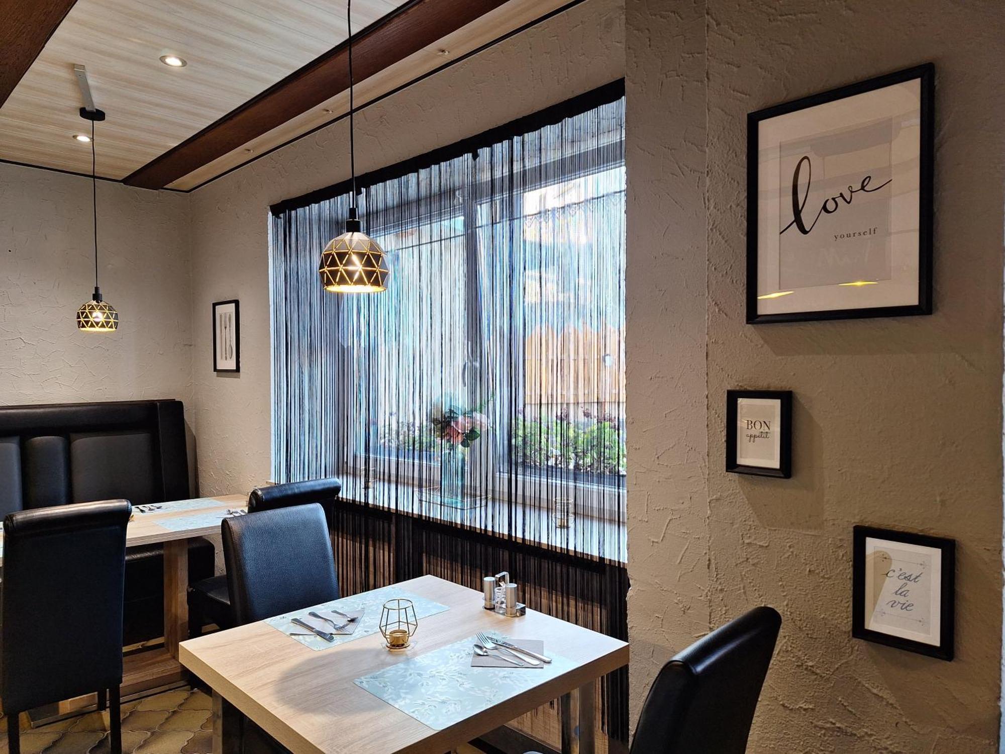 Hotel Roma Merzig Buitenkant foto